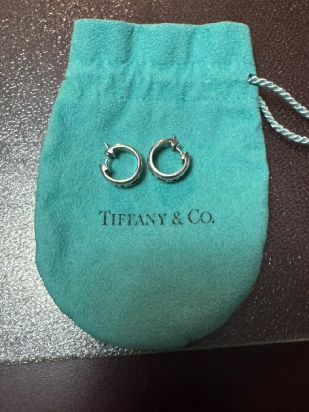 Tiffany & Co. Atlas X Hoop Earrings | Vintage 1995 | Sterling Silver 925 | Made - Picture 4 of 4